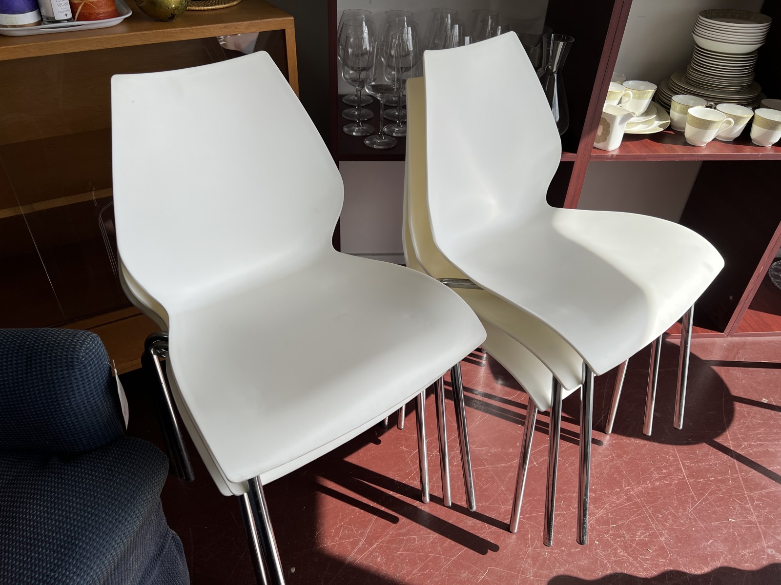 White Kartell Maui Style Dining Chairs x 6