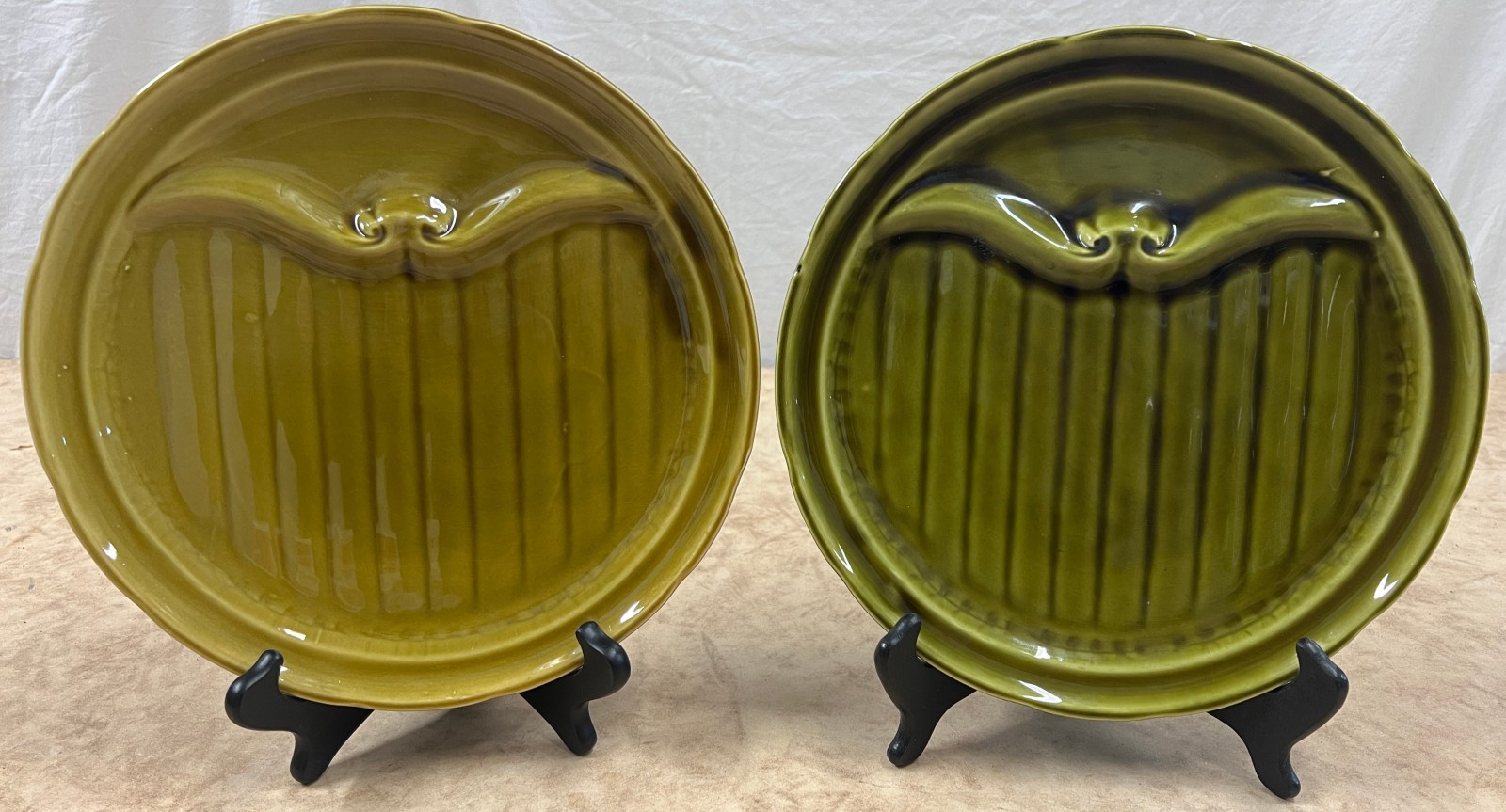 Vintage French Gien Majolica Asparagus Plates - Pair