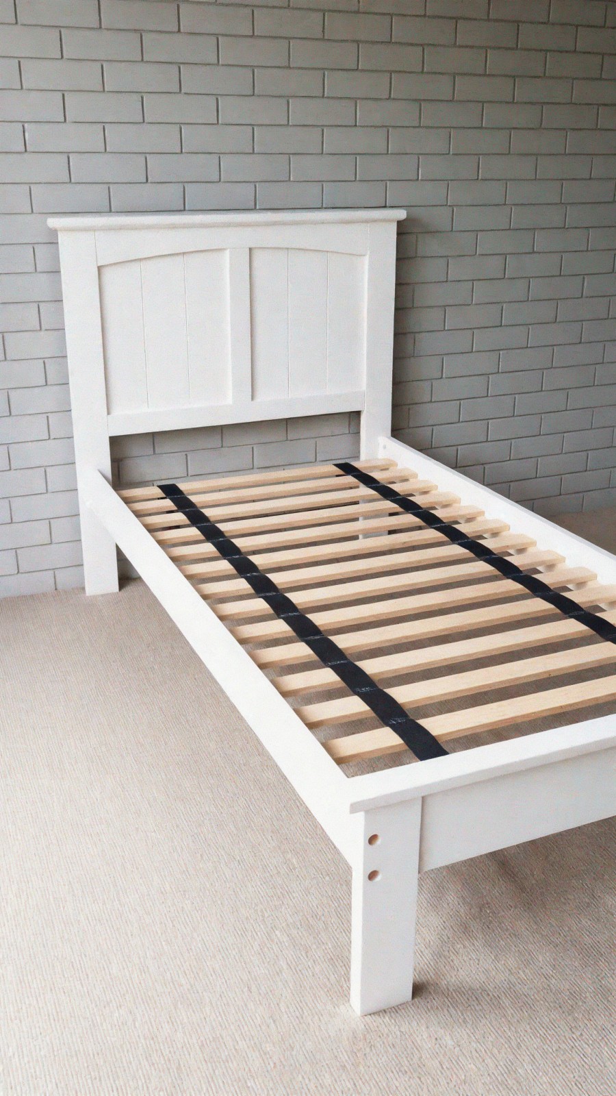 White Pine Single Bed Frame (Head, Foot & Slats)