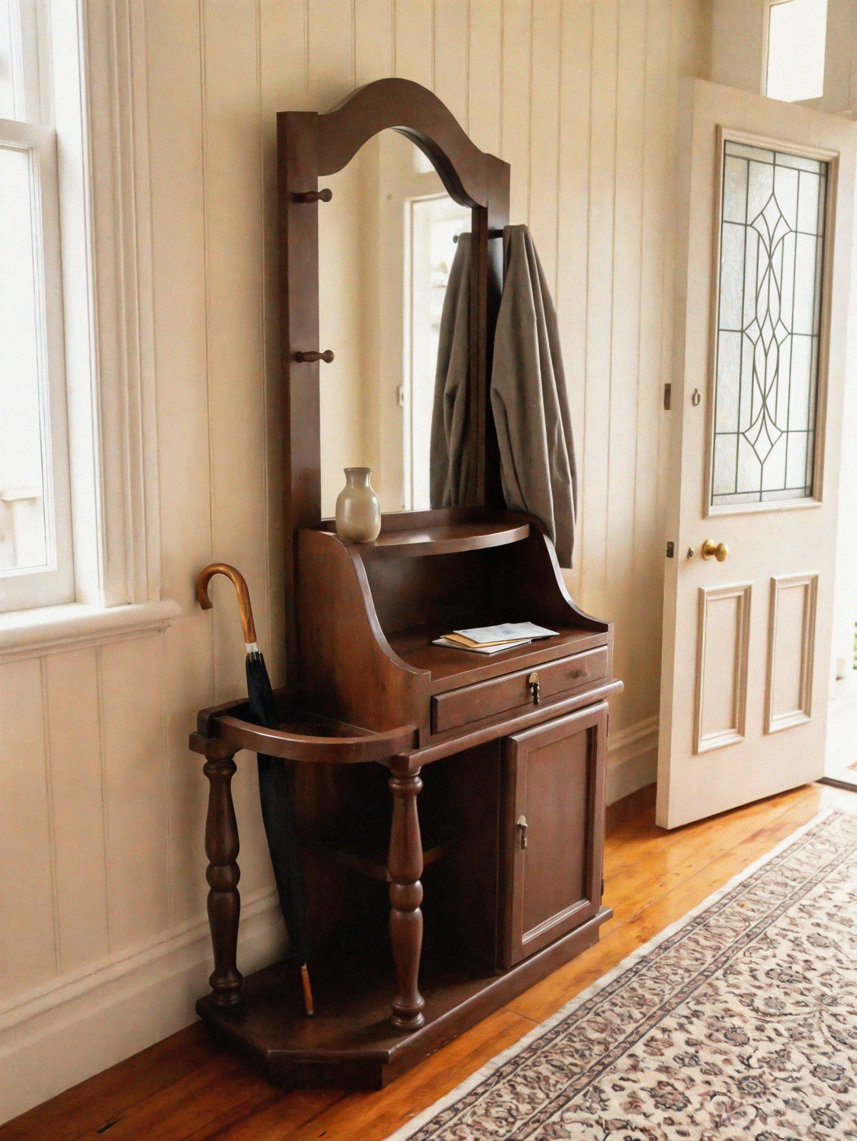 Vintage Colonial Pine Hall Stand with Mirror